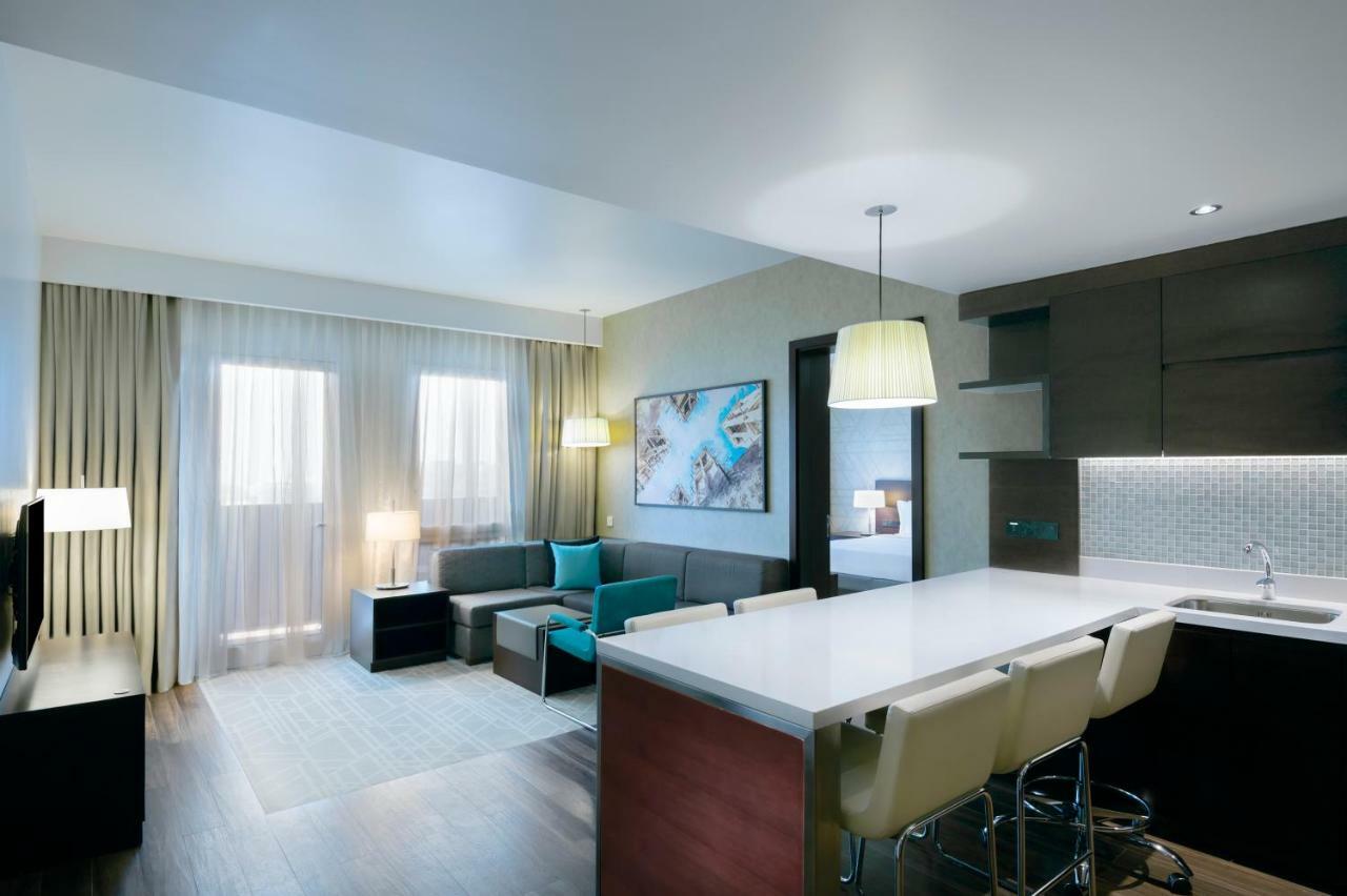 Hyatt Place Dubai Wasl District Residences Eksteriør billede